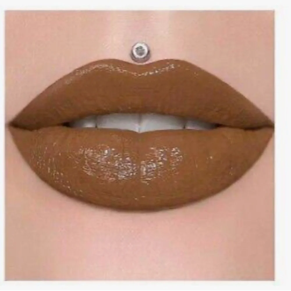 Jeffree Star TOP SHELF Matte Liquid Lipstick - Rich Brown